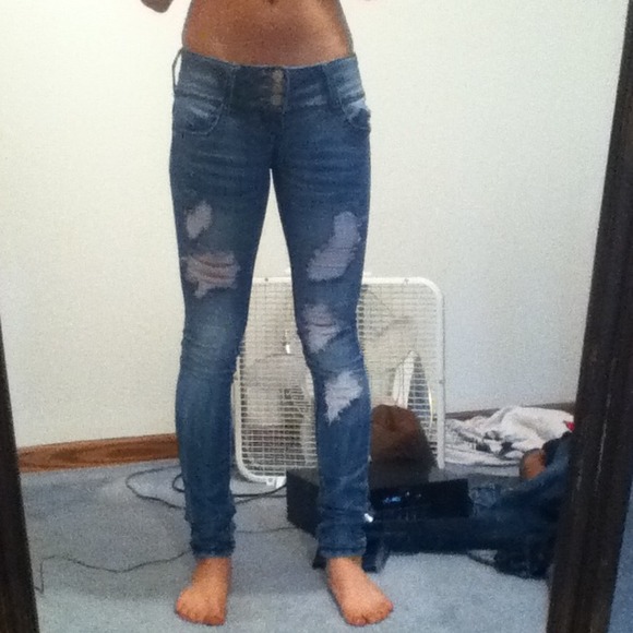 Almost famous destroyed jeans skinny