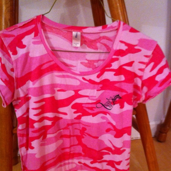 Pink camo t-shirt - Picture 1 of 1