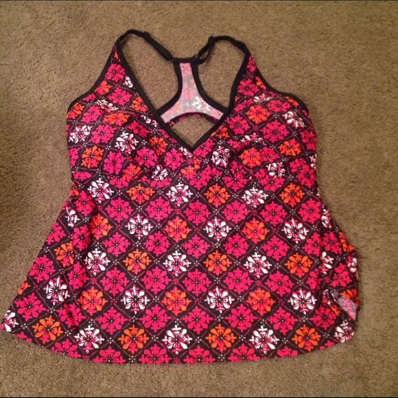 Beautiful Underwire Racerback Swim top
