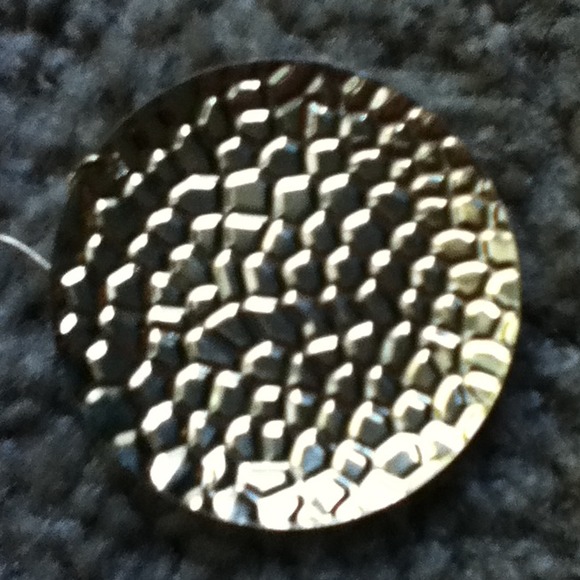 Earring - Picture 2 of 3