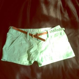 Jean shorts mint green with belt