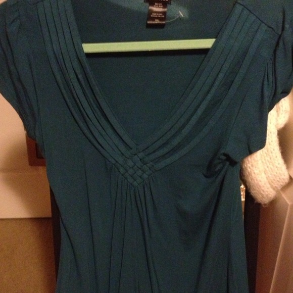 Maurices shirt