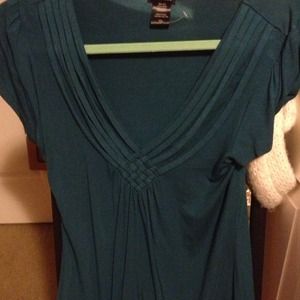 Maurices shirt