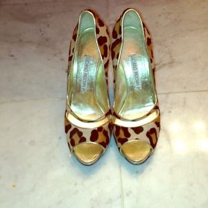 Luciano Padovan leopard and gold open toe heel