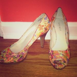 Nine West "danee" peep toe