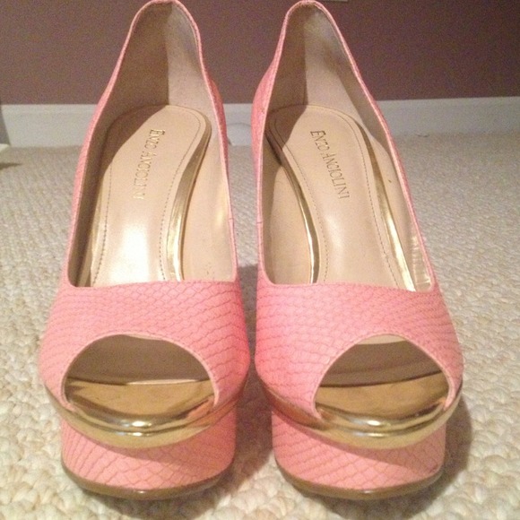 Enzo Angiolini 4"  platform heels - Picture 2 of 4