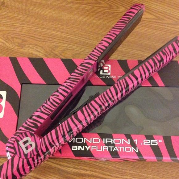 Brilliance New York hair straightener!