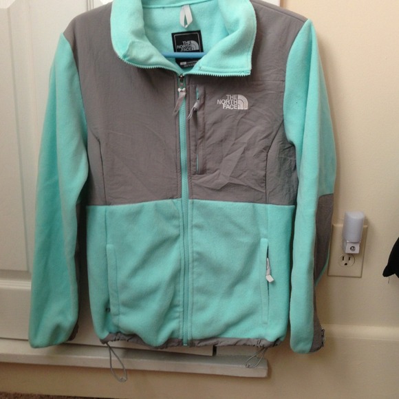 Turquoise north face