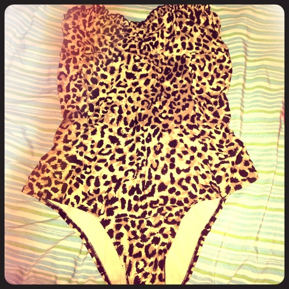 ❗💲🔥💥SOLD💥 🔥💲❗One piece Bathing suit
