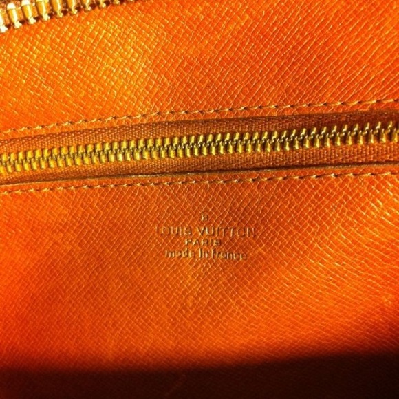 🚫SOLD🚫 AUTHENTIC!! LV messenger extra large - Picture 3 of 4