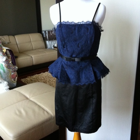 Kate Young Peplum Blue Lace Cocktail Dress - Picture 2 of 4