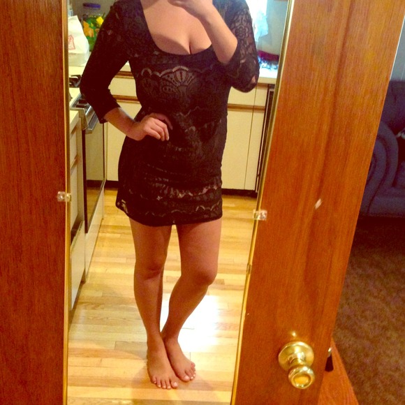H&M Dresses & Skirts - Long Sleeve Lace Dress