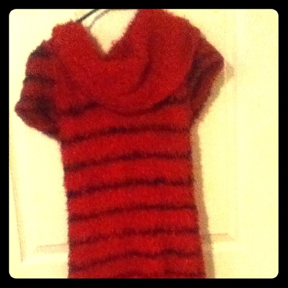 Fuzzy short sleeved sweater top