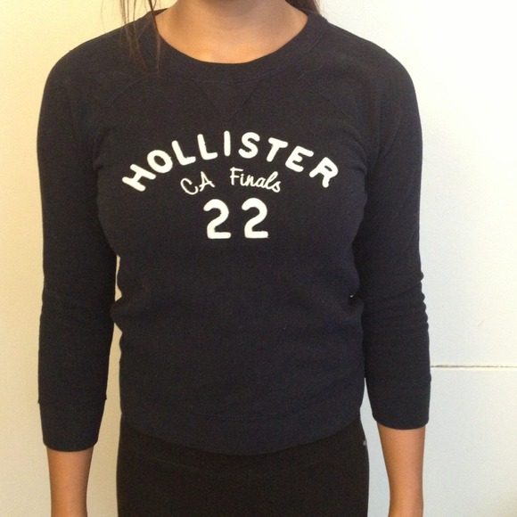 Hollister sweater