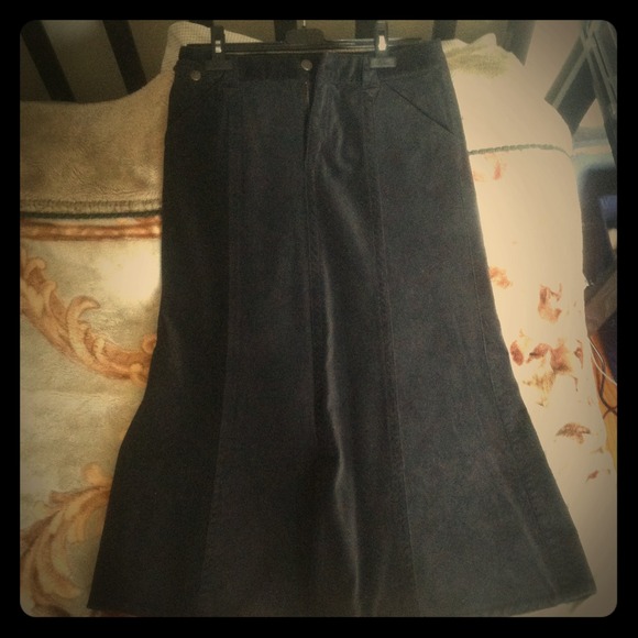 Beautiful black corduroy maxi skirt. Trendy.