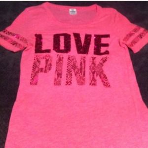 ON HOLD2 Victoria secret PINK Tees and pink shorts