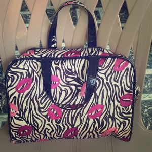 Makeup bag zebra with purple lips great condition
