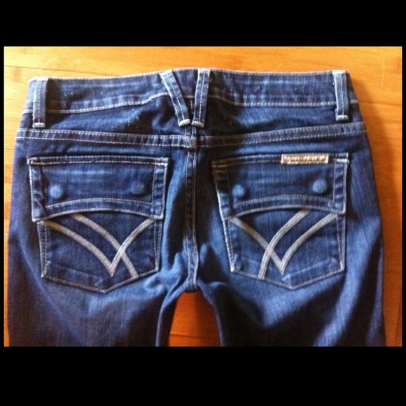 ⛔SOLD⛔William Rast jeans 25x33 flare dark wash