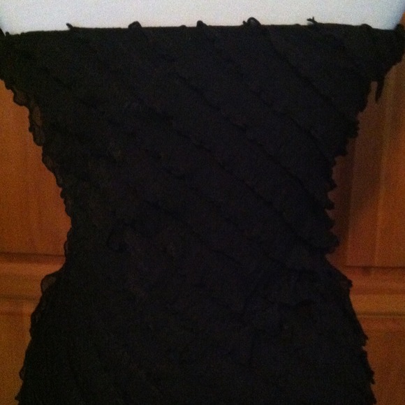Black ruffle cocktail dress - Picture 2 of 2