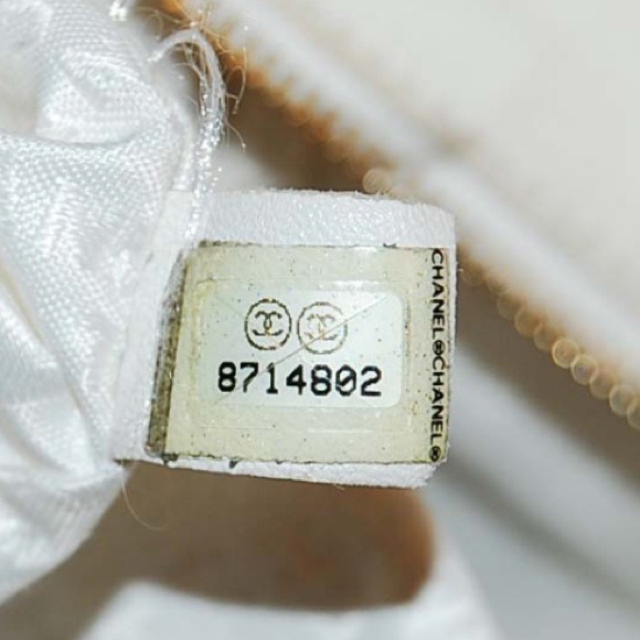 ⭕SOLD Locally⭕ Chanel Pink & White Canvas Bag - Picture 3 of 4