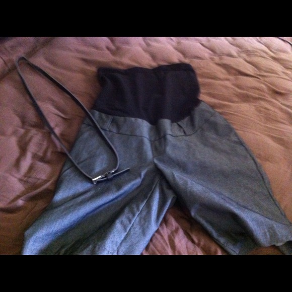Maternity dress shorts.