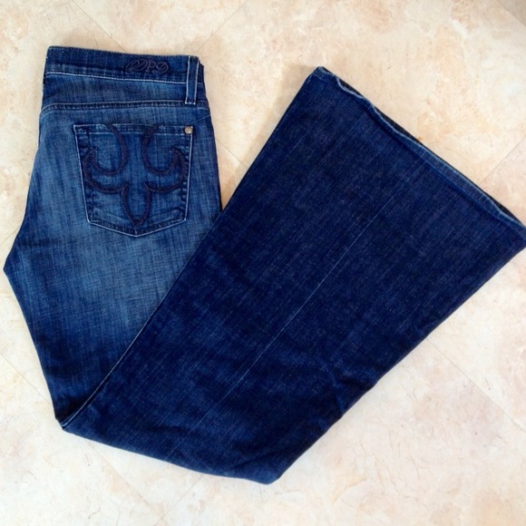 Wide Leg Hippie Jeans!