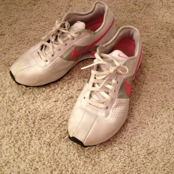 Nike shocks