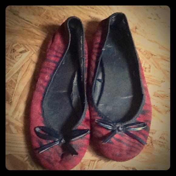 Red Zebra Print Flats with Bow - Picture 1 of 2