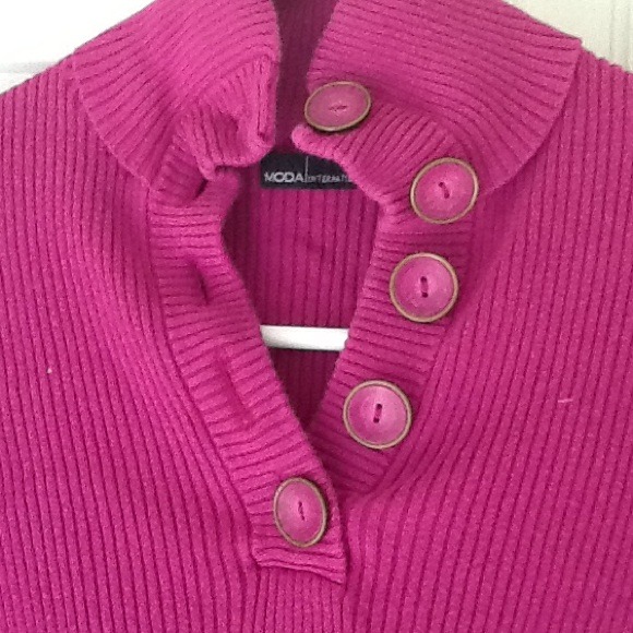 Fuchsia Cardigan - Picture 3 of 4