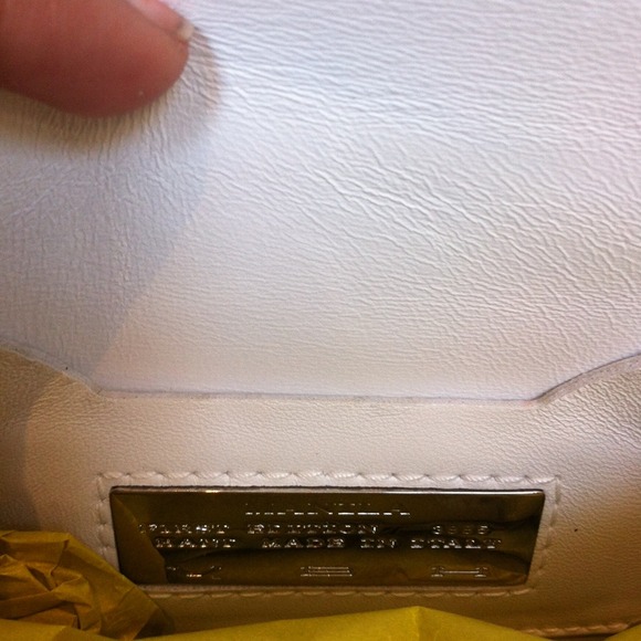 20% off ! Authentic VBH Luxury Manila 38g clutch - Picture 4 of 4