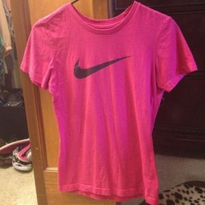 Nike T-shirt