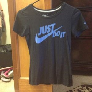 Nike T-shirt