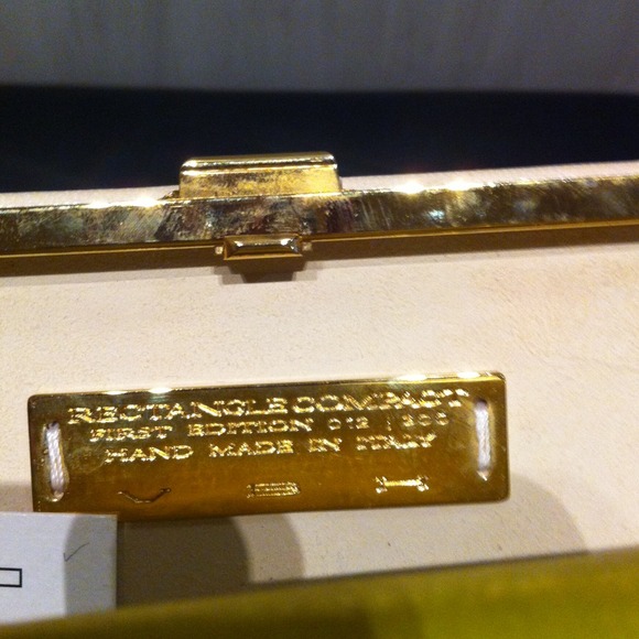 20% off !Authentic Vbh Luxury rectangle compact 24 - Picture 3 of 4