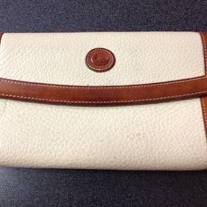 Bundle with green Dooney billfold