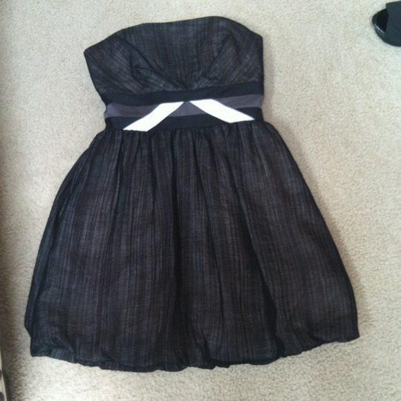 ❌Consignment❌NWOT BCBGeneration dress - Picture 4 of 5