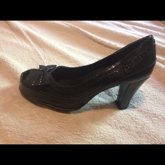Aerosols black pumps