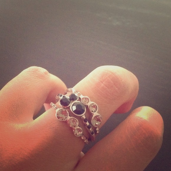 Jewelry - 3 piece tri rings