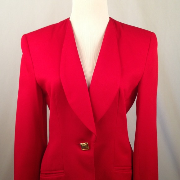 😻😺HP 3/5 Red Skirt Suit - Picture 2 of 4