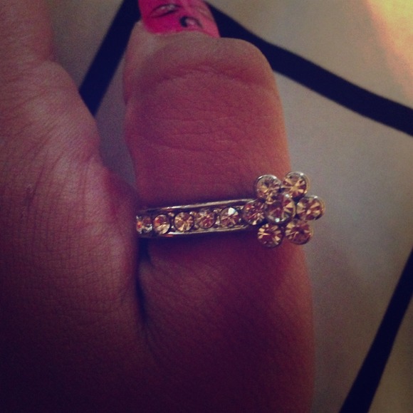Flower ring