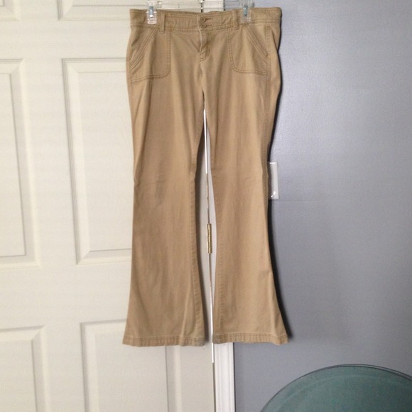 Hollister khaki pants size 11 reg