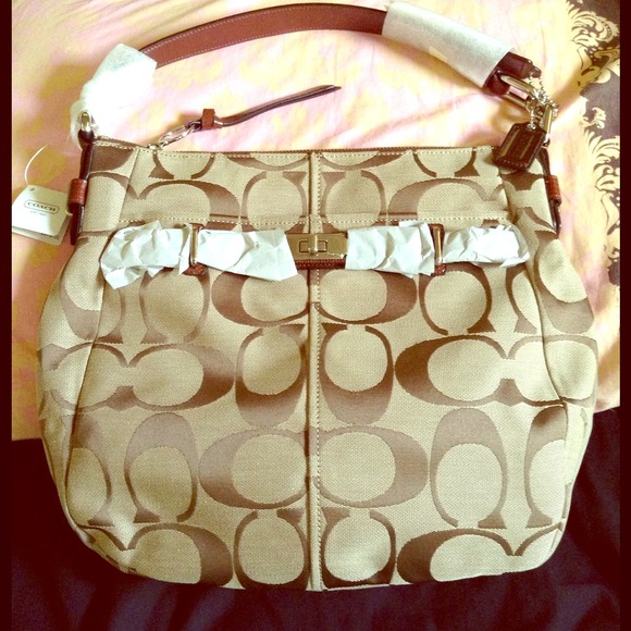 Free gift with purchase!! Authentic Coach-new