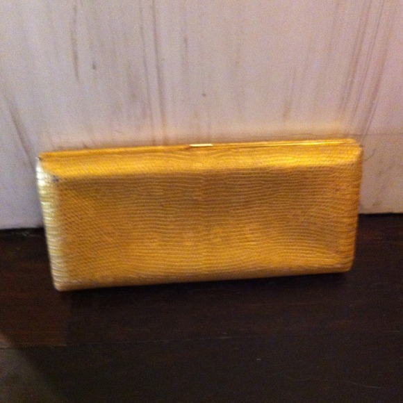 20 % off !Authentic VBH luxury rectangle compact - Picture 2 of 4