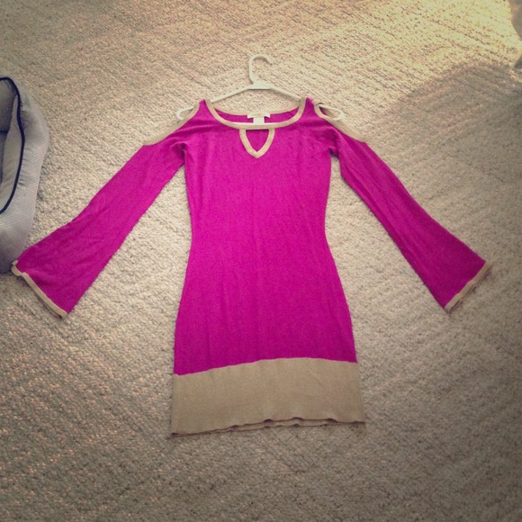 Open shoulder sweater dressSOLD