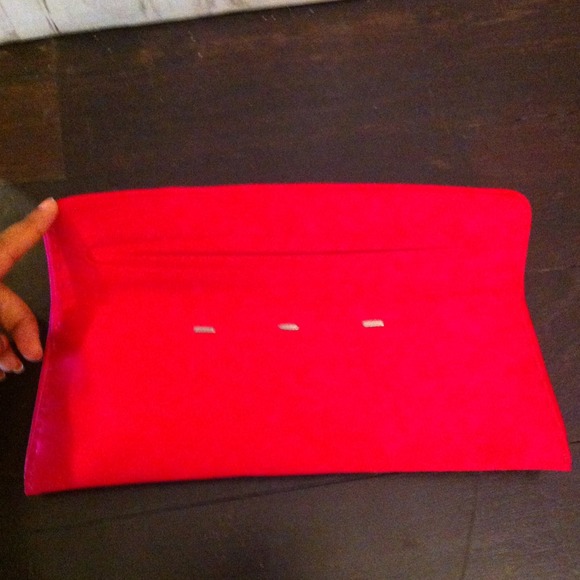 20% off Authentic VBH luxury passé part out clutch - Picture 2 of 4