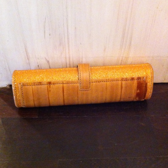 Authentic VBH luxury baton clutch - Picture 2 of 3