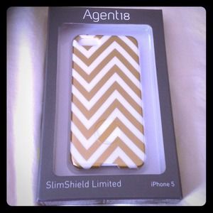 🌟Brand New Agent 18 iPhone Hardshell Case🌟
