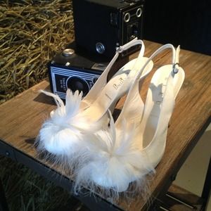 NIB Something Bleu "Carlton" Heels