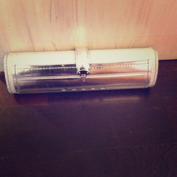 Authentic VBH luxury baton clutch - Picture 1 of 2