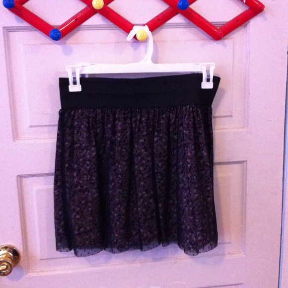 Floral and lace skirt