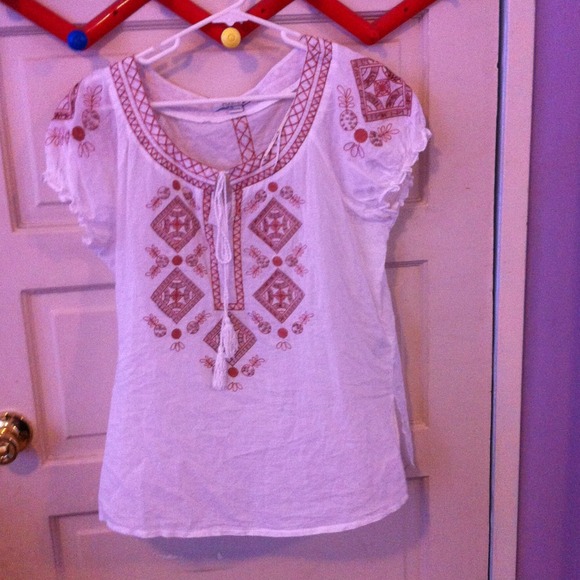 Forever 21 white tribal top